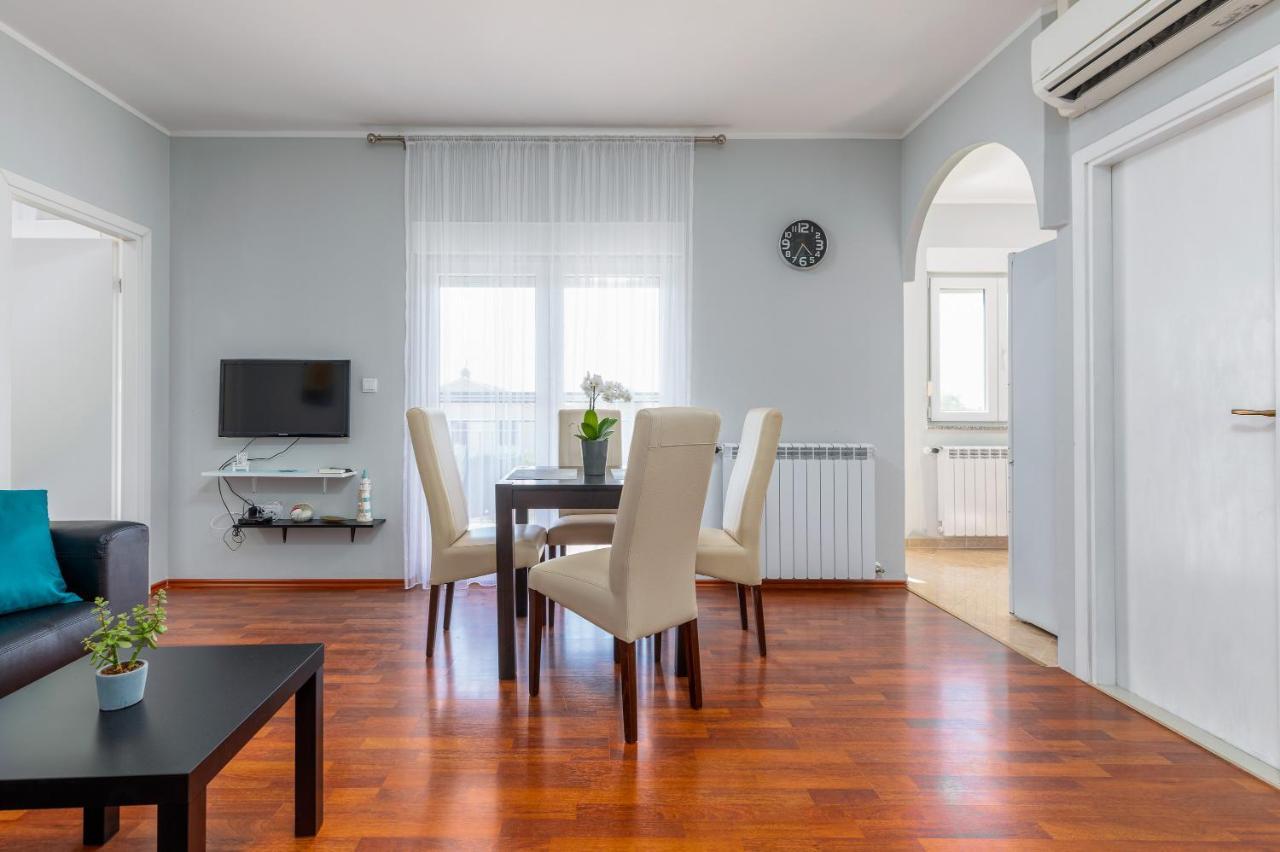 Apartman Vera Pula Exterior foto